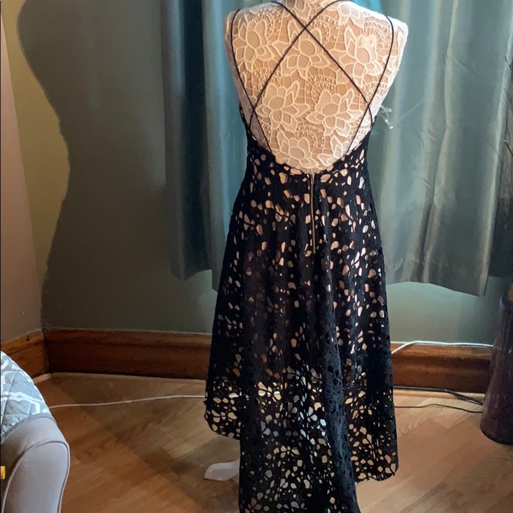 Dress - Picture 3 of 4